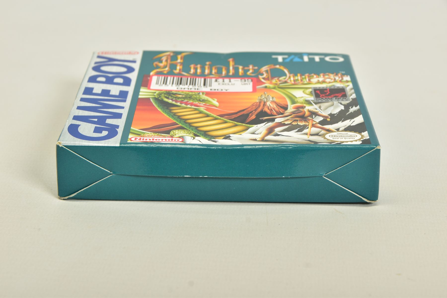 KNIGHT QUEST GAMEBOY GAME BOXED, very rare Gameboy RPG boxed with its manual; some moderate wear - Image 5 of 8