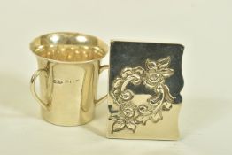 A LATE VICTORIAN SILVER SNUFF BOX AND A LATE VICTORIAN THREE HANDLED CUP, the first of rectangular-