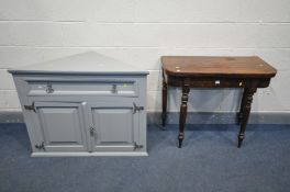 A GEORGIAN MAHOGANY FOLD OVER TEA TABLE, on turned legs, width 91cm x depth 90cm x closed depth 45cm