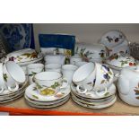 THIRTY EIGHT PIECES OF ROYAL WORCESTER EVESHAM OVEN TO TABLE WARES, comprising two oval tureens, a