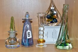 FIVE PIECES OF STUDIO GLASS, comprising a Tim Simon for Uredale Glass conical scent bottle, the