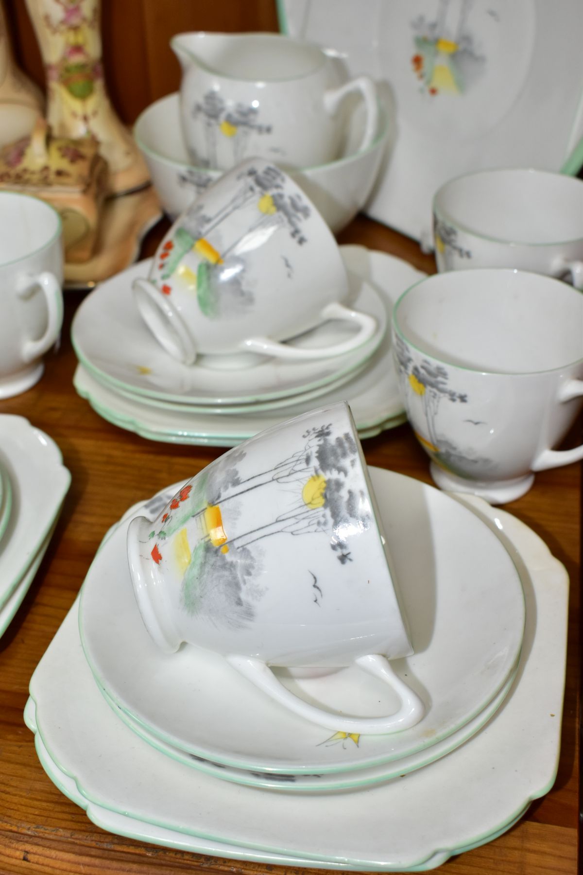 A TWENTY ONE PIECE SHELLEY CORNFIELD PART TEA SET, A CROWN DEVON DRESSING TABLE SET AND - Image 6 of 11