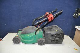 A QUALCAST 32cm ELECTRIC LAWN MOWER with grass box (PAT pass and working)
