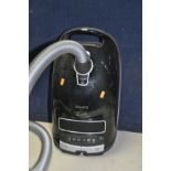 A MIELE S8310 VACUUM CLEANER (PAT pass and working)