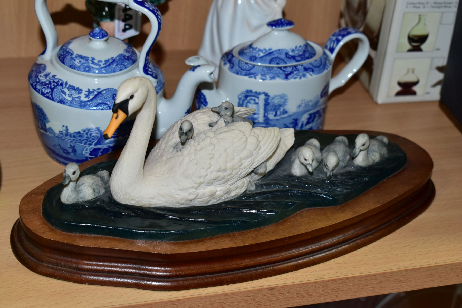 TWO ROYAL DOULTON FIGURES, A BORDER FINE ARTS SCULPTURE AND TWO SPODE 'ITALIAN' MINIATURE PIECES, - Image 2 of 6