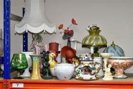 A GROUP OF TABLE LAMPS, VASES AND DECORATIVE HOMEWARES, mainly late twentieth century or later, to
