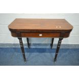 AN EARLY 20TH CENTURY MAHOGANY FOLD OVER CARD TABLE, with green baize lining, internal storage, on