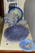 FIVE PIECES OF STUDIO GLASS, including a Jane Flanagan textured blue glass dish with rough edge,