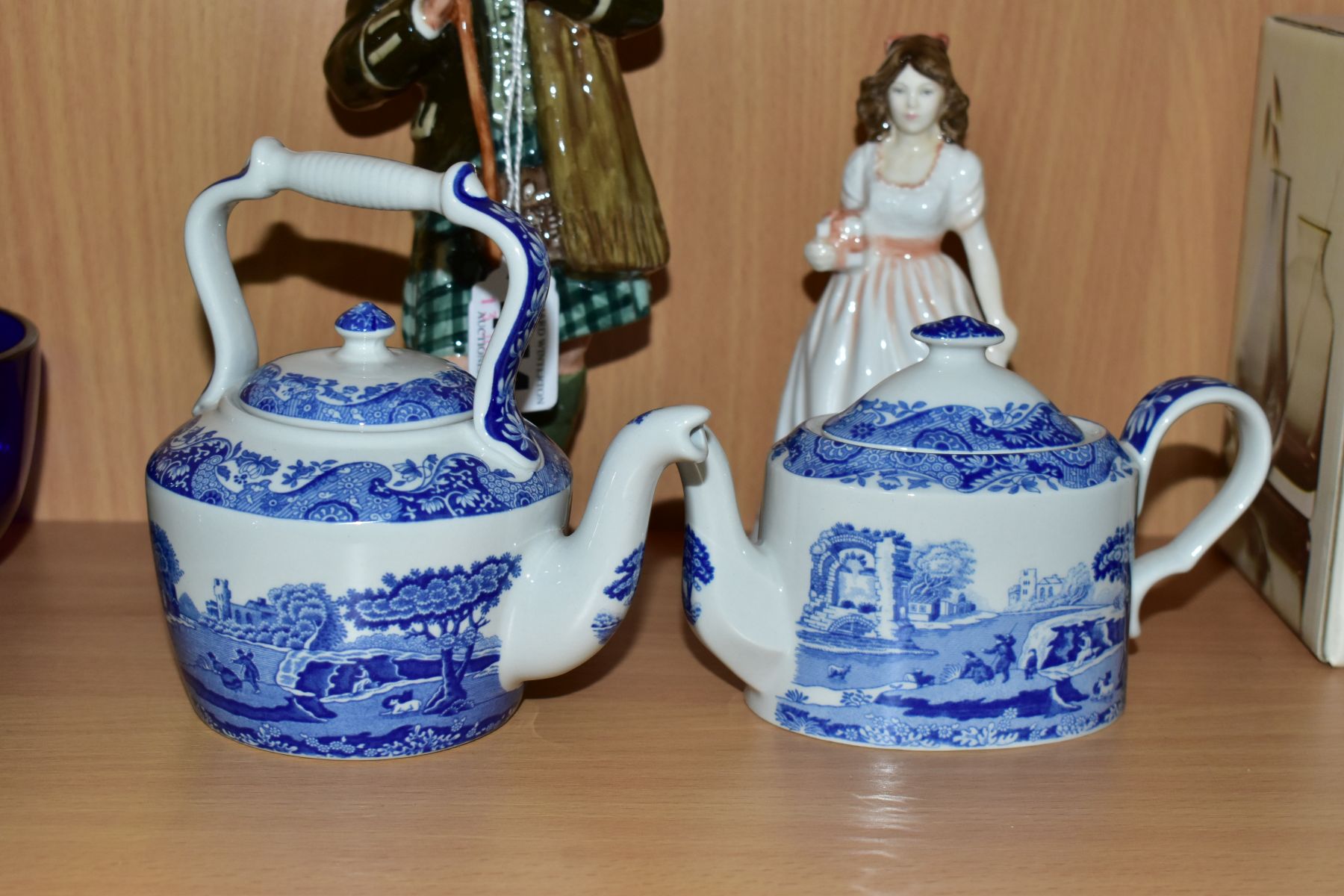 TWO ROYAL DOULTON FIGURES, A BORDER FINE ARTS SCULPTURE AND TWO SPODE 'ITALIAN' MINIATURE PIECES, - Image 3 of 6