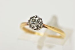A SINGLE STONE DIAMOND RING, an old cut diamond bezel and prong set in white metal, estimated