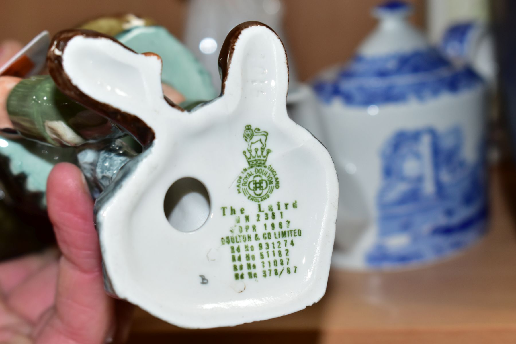 TWO ROYAL DOULTON FIGURES, A BORDER FINE ARTS SCULPTURE AND TWO SPODE 'ITALIAN' MINIATURE PIECES, - Image 6 of 6