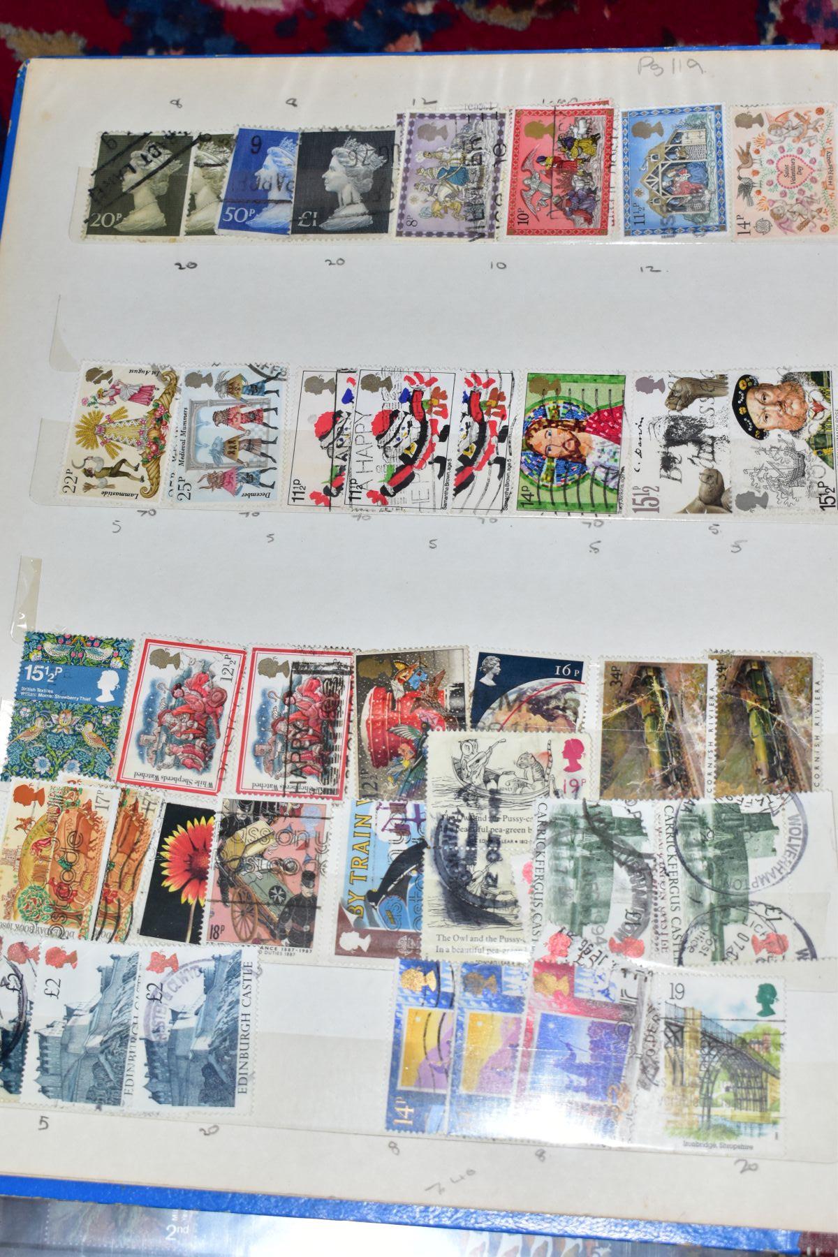 COLLECTION OF STAMPS AND STAMP CATALOGUES in a large box main value in twenty four Millennium - Bild 3 aus 5