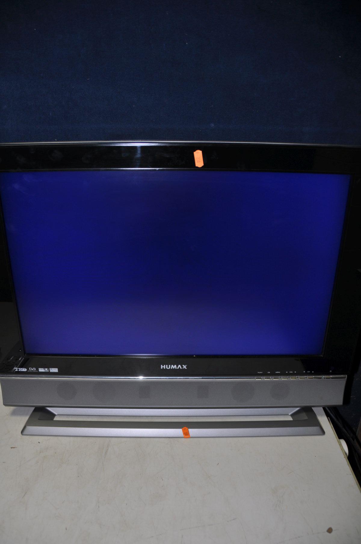 A SAMSUNG T22E310EX 22in tv with remote, a Humax LGB-26DTT 26in tv with remote and a Philips DVP3005 - Bild 2 aus 3