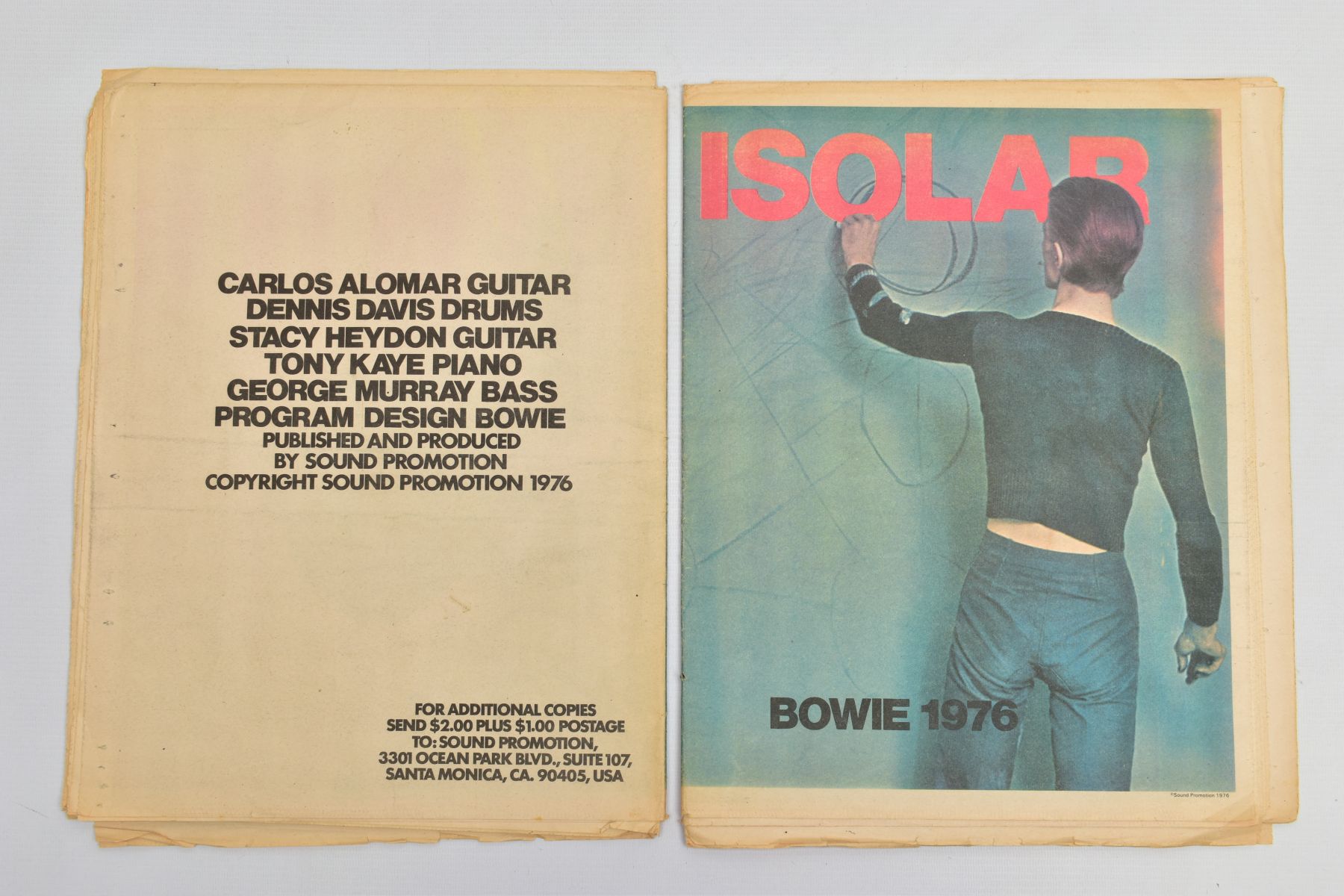 TWO DAVID BOWIE ISOLAR 1976 PROGRAMMES, broadsheet with separate photo pull outs (Condition - Bild 4 aus 6