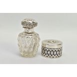AN EDWARDIAN SILVER AND GLASS SCENT BOTTLE, WITH A 1980S SILVER POT, the first hallmarked Birmingham