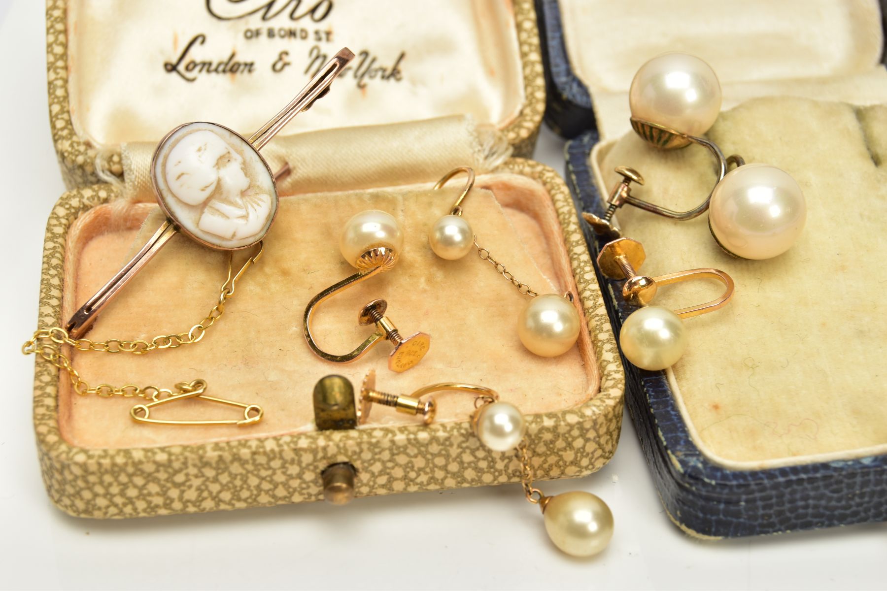 THREE PAIRS OF YELLOW METAL EARRINGS AND A CAMEO BAR BROOCH, three pairs of yellow metal screw