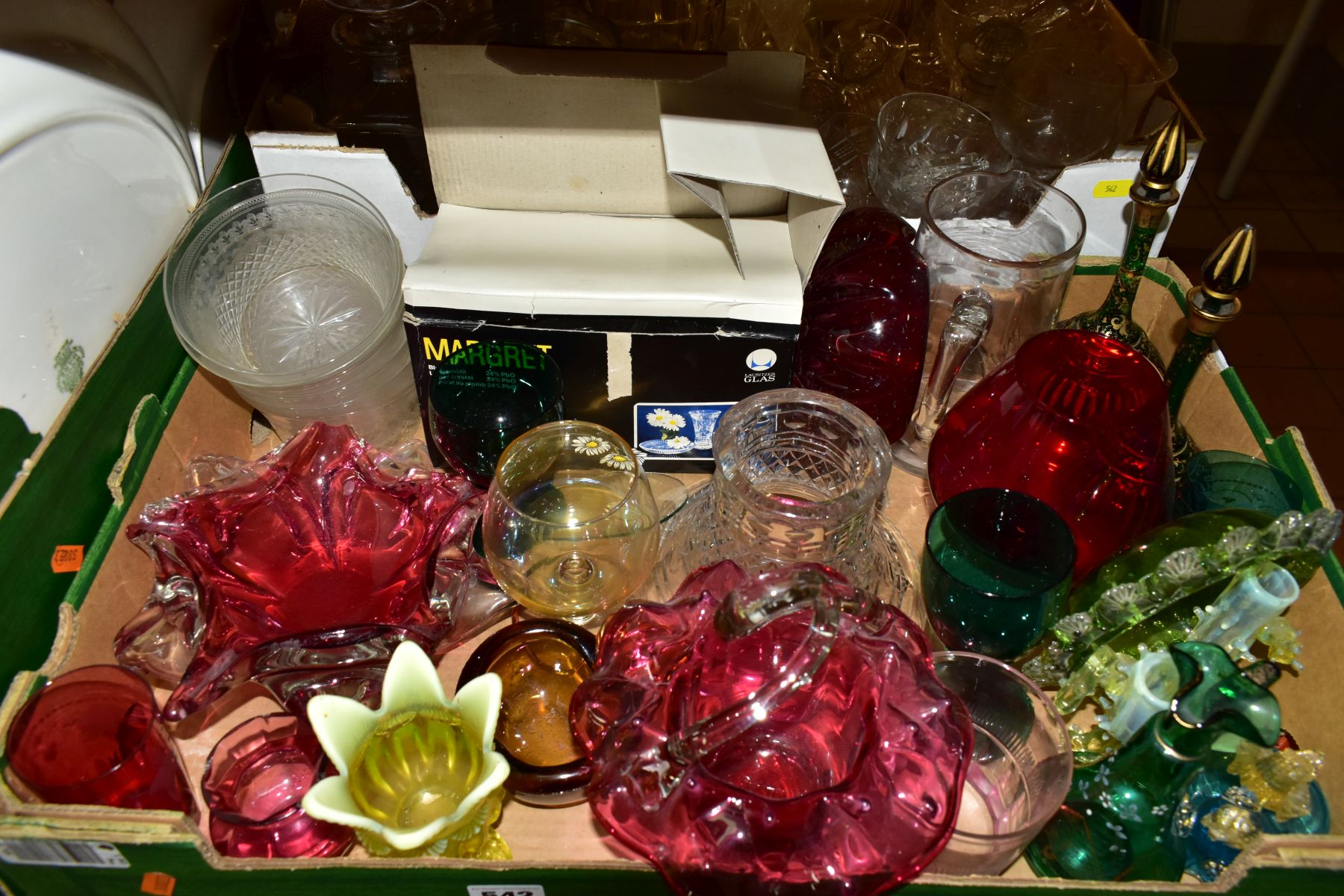 TWO BOXES OF GLASSWARES, to include cut, pressed and coloured glassware, a uranium and opaline glass - Bild 2 aus 5
