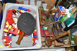 A BOX OF LOOSE LEGO PIECES, SUBBUTEO TEAMS AND VINTAGE SPORTS SETS, to include a tub of loose