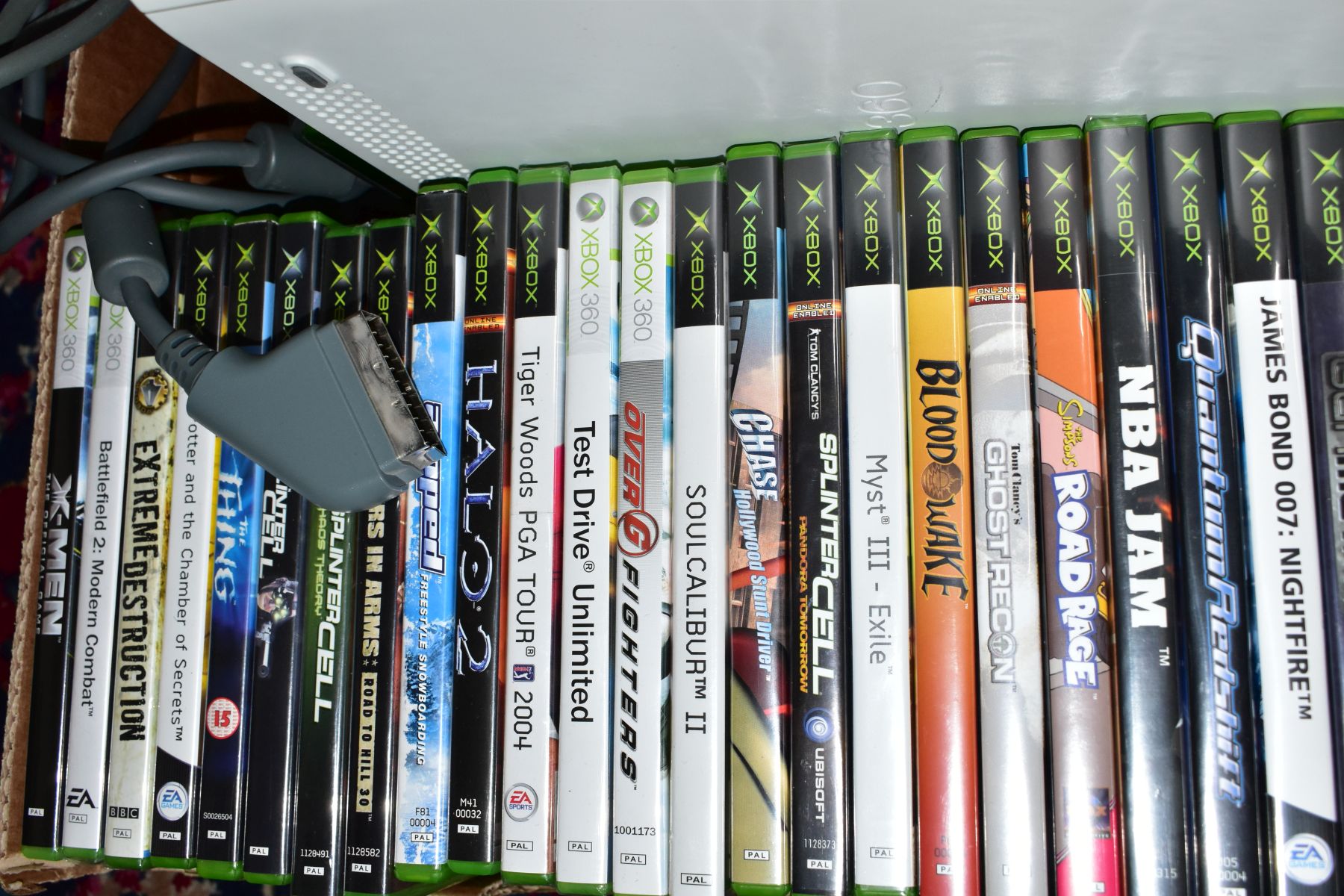 A QUANTITY OF GAMES, AN X-BOX 360 CONSOLE & NINTENDO WII CONSOLE, approximately forty games - Bild 3 aus 3