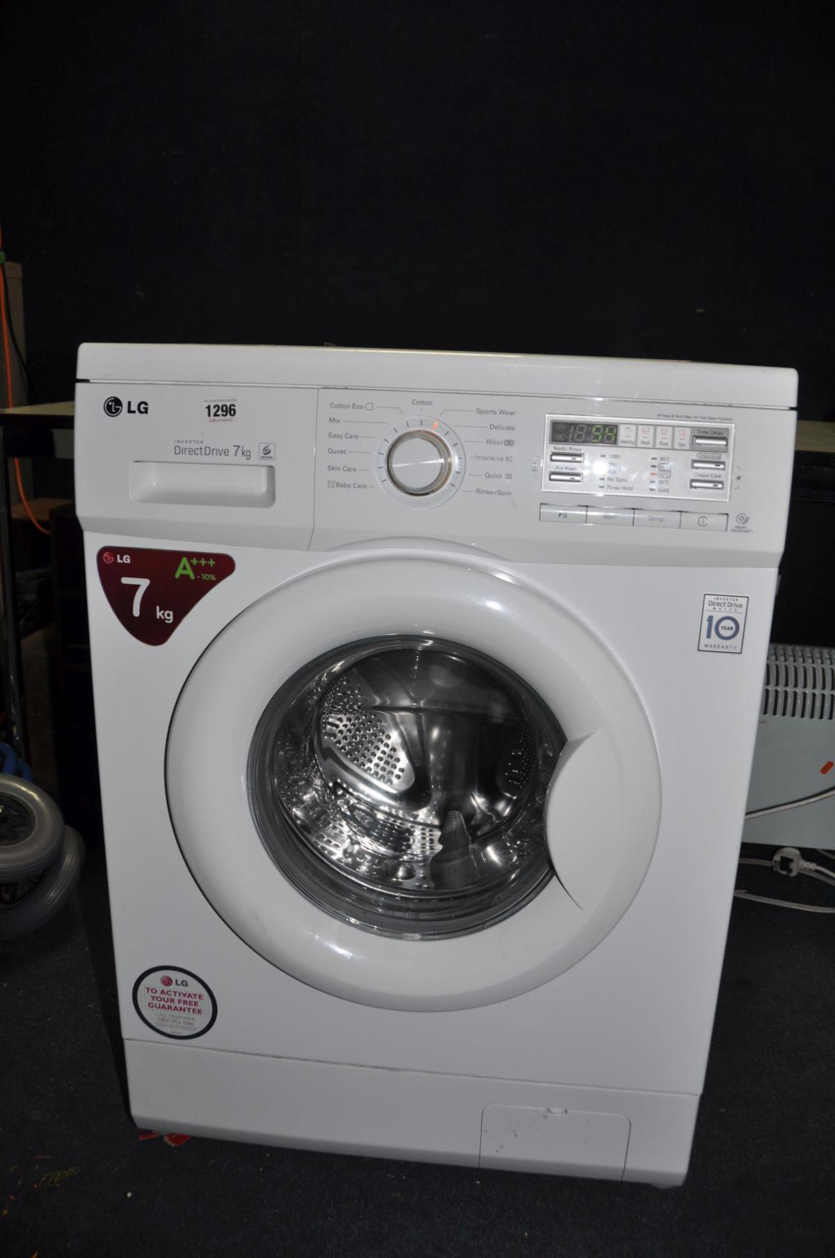 AN LG DIRECT DRIVE 7KG WASHING MACHINE (PAT pass and powers up but not tested any further)