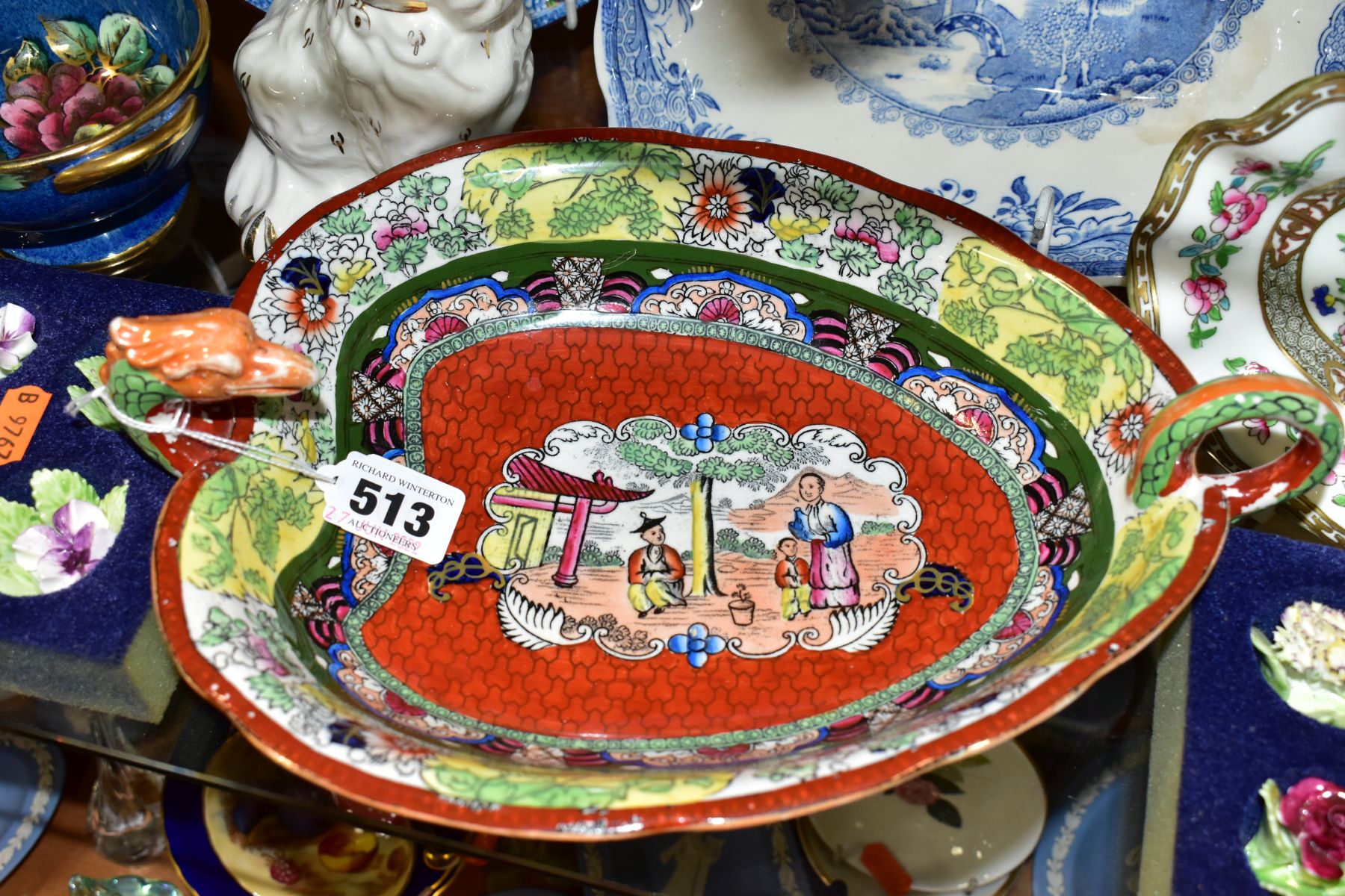 A GROUP OF CERAMICS, to include a Mason's Ironstone dragon headed bowl in the 'Red Scale and - Bild 9 aus 16