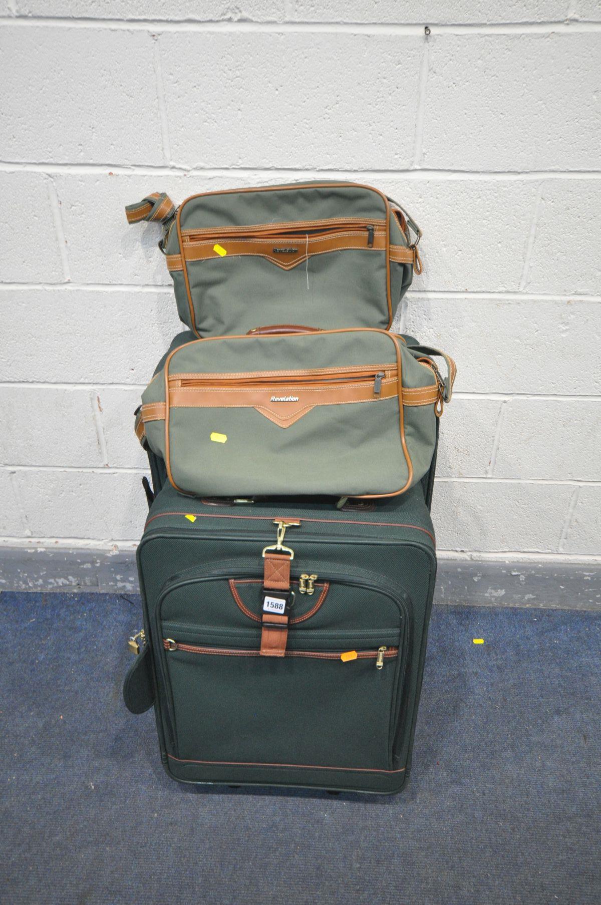 TWO GREEN ANTLER SUITCASES, and two Revelation carry bags (4) - Bild 2 aus 4