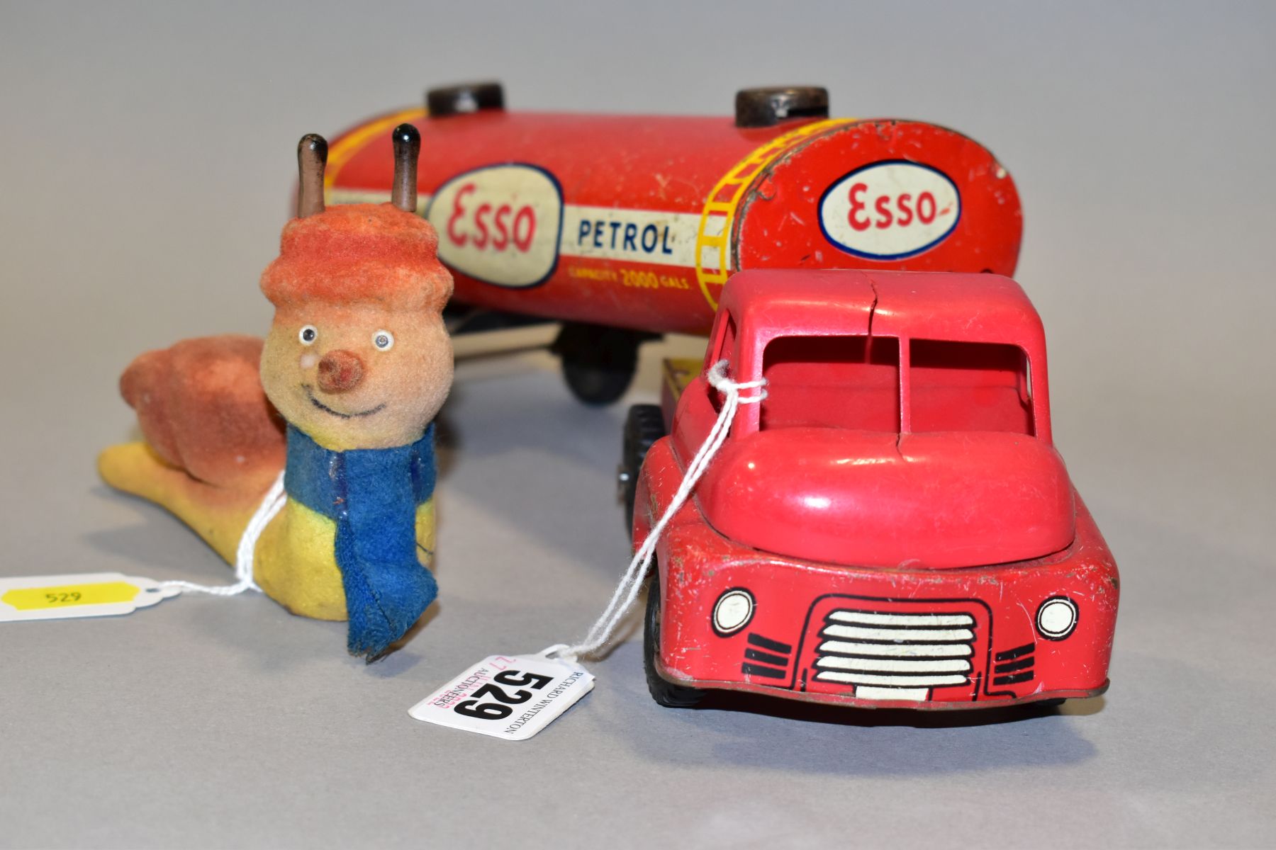 AN UNBOXED WELLS BRIMTOY WELSOTOYS TINPLATE AND PLASTIC FRICTION DRIVE BEDFORD S TYPE ARTICULATED - Bild 5 aus 9