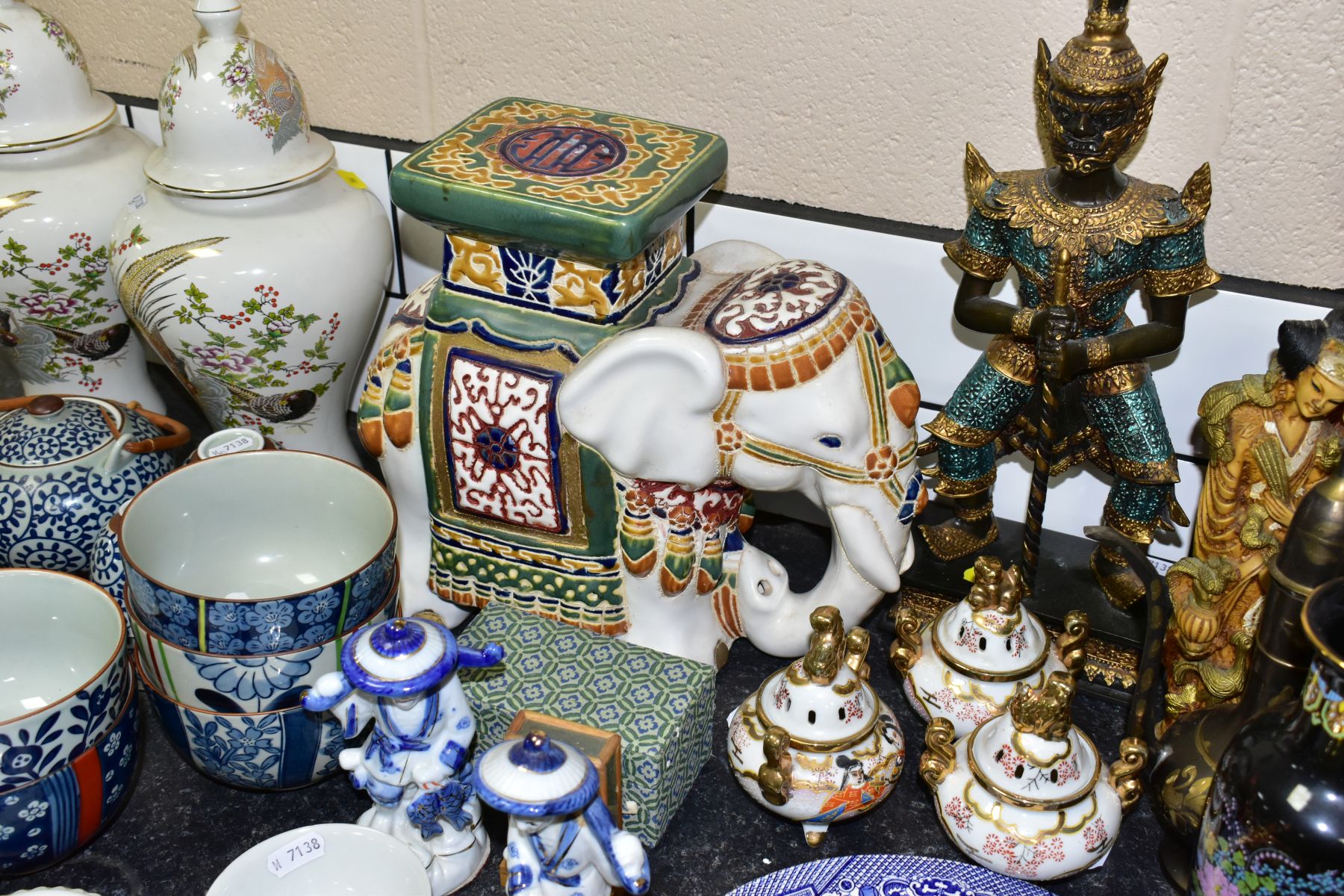 A GROUP OF ORIENTAL AND THAI CERAMICS, BRONZES AND PICTURES, to include a green nephrite scent - Bild 10 aus 13