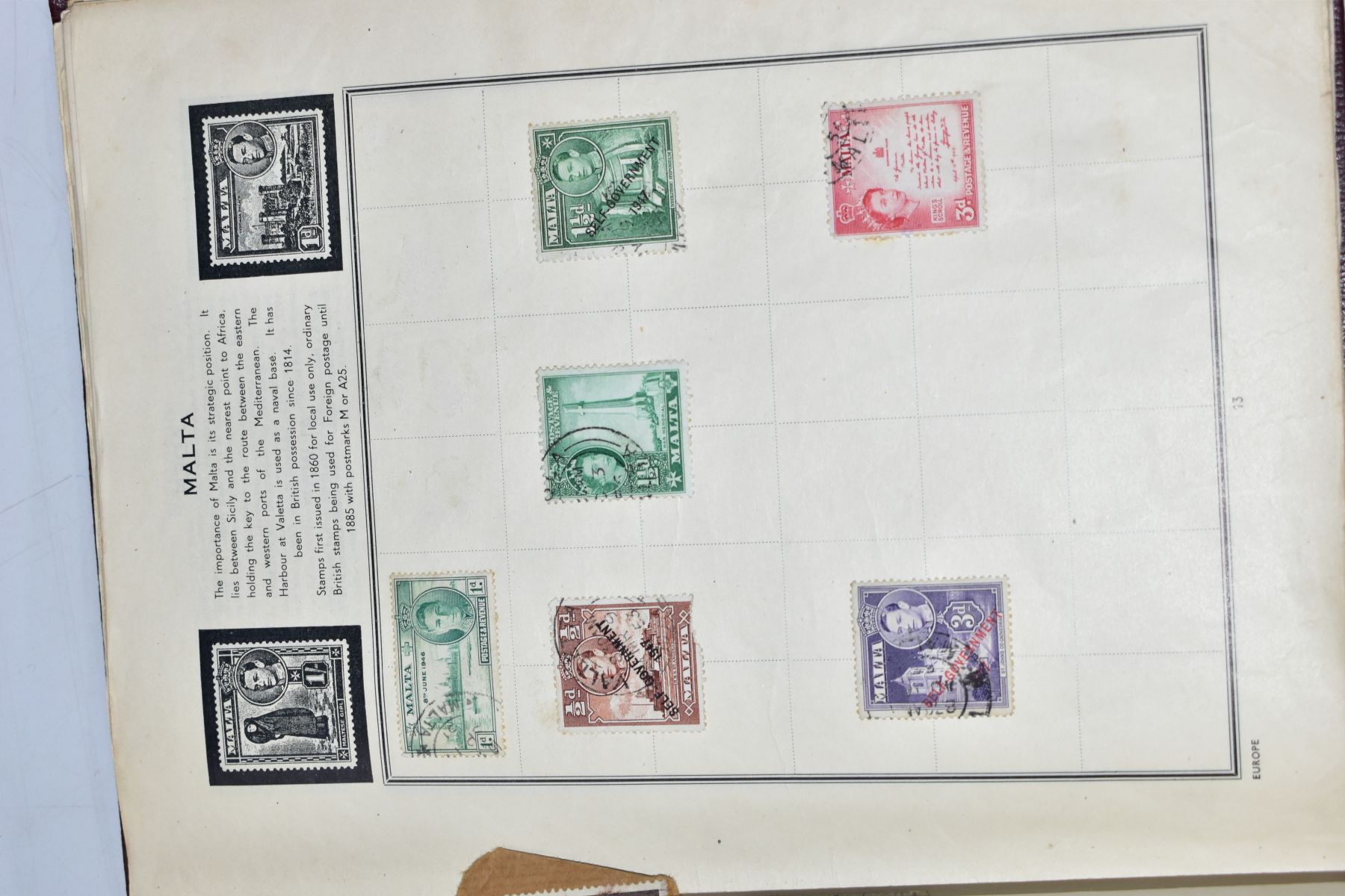 WORLDWIDE STAMP COLLECTION in Meteor loose leaf album, mainly mid period to about 1950 - Bild 2 aus 4