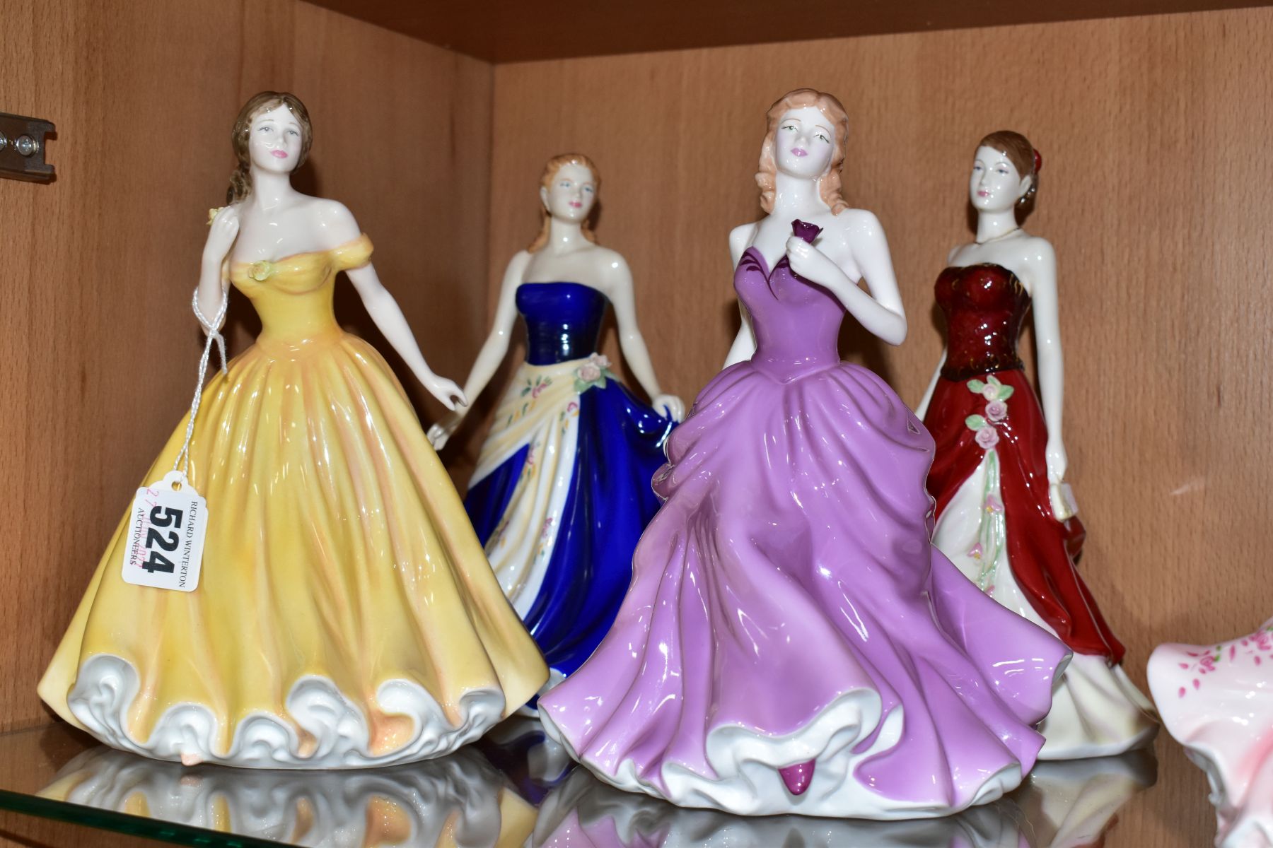 SIX BOXED ROYAL DOULTON FIGURE OF THE YEAR FIGURINES, comprising Classics Susan HN 4532 (2004) and - Bild 3 aus 8