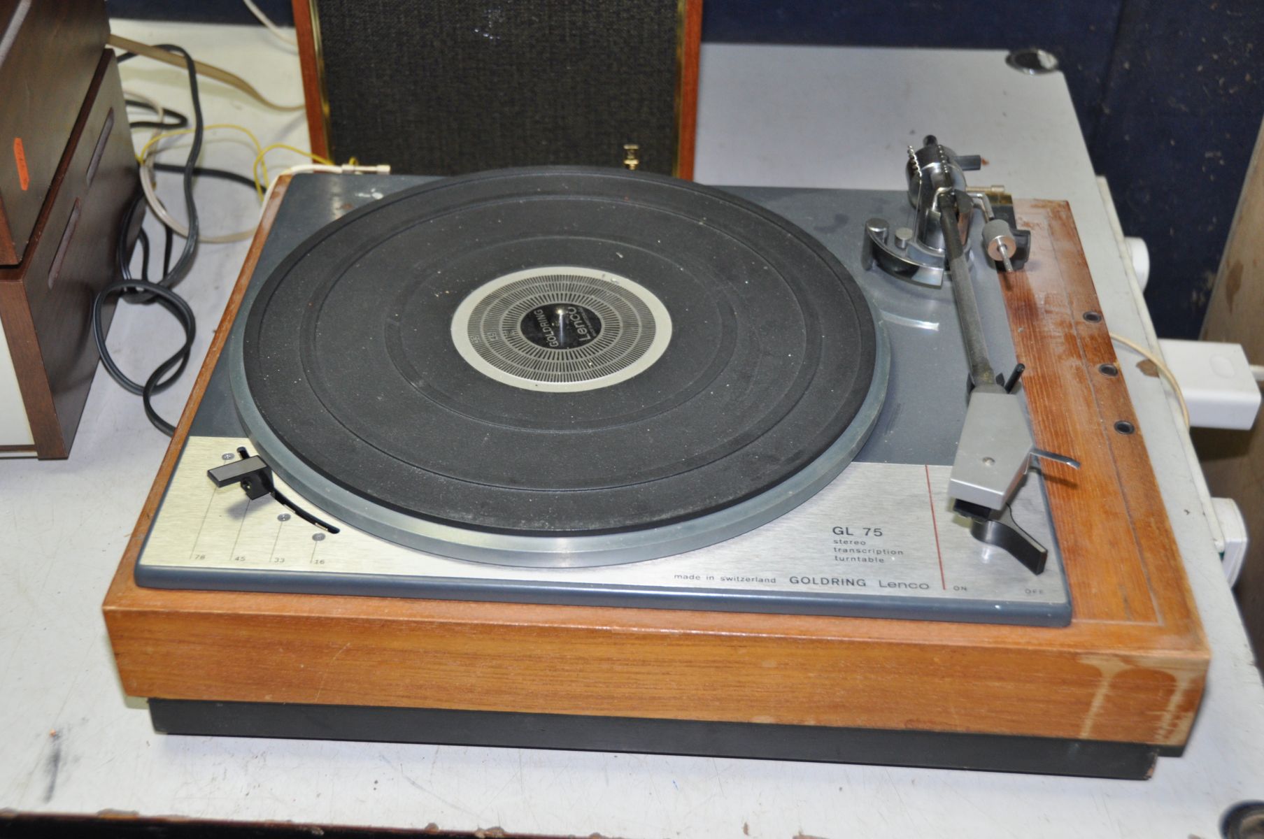 A GOLDRING LENCO GL75 TRANSCRIPTION TURNTABLE (no lid, needle and drive working), a vintage Sony - Bild 3 aus 5