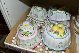 FIVE ORNAMENTAL JELLY MOULDS BY 'THE FRANKLIN MINT', also over sixty ceramic thimbles and six pewter