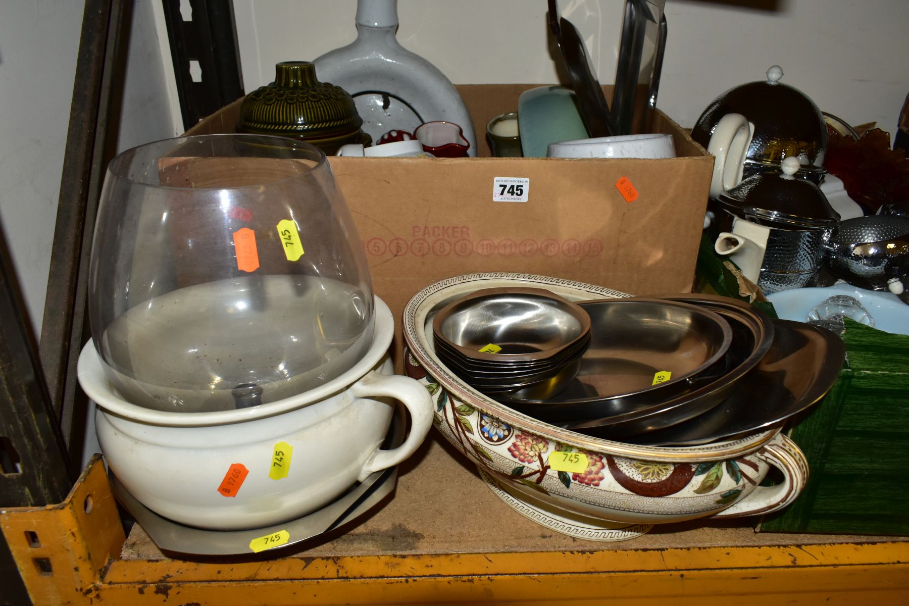 A COLLECTION OF CERAMICS, DRINKING GLASSES AND METALWARE, including a Sadler white chamber pot, - Image 2 of 8