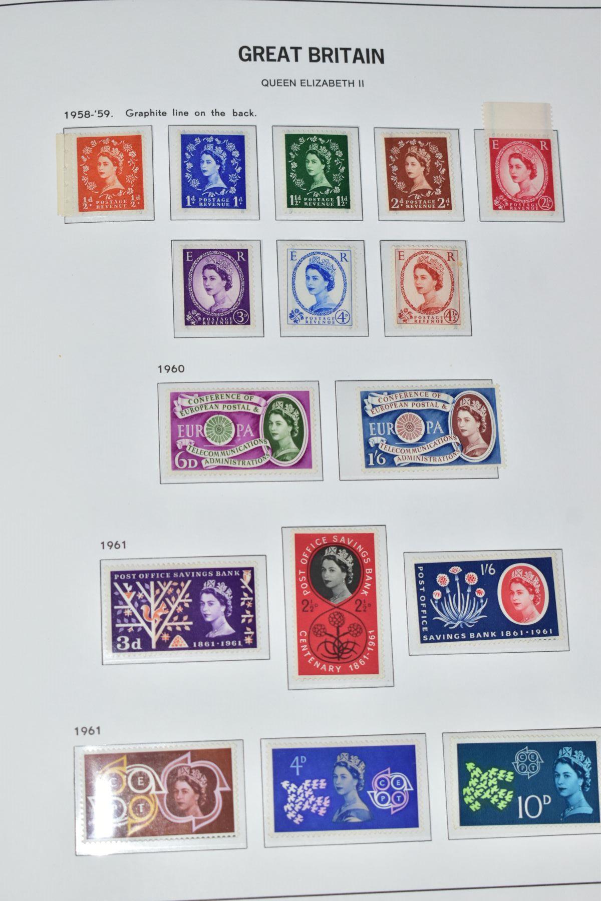 GB MAINLY USED COLLECTION, in four albums (1 Davo and 3 x Royal Mail ring binders) we note a small - Bild 4 aus 7
