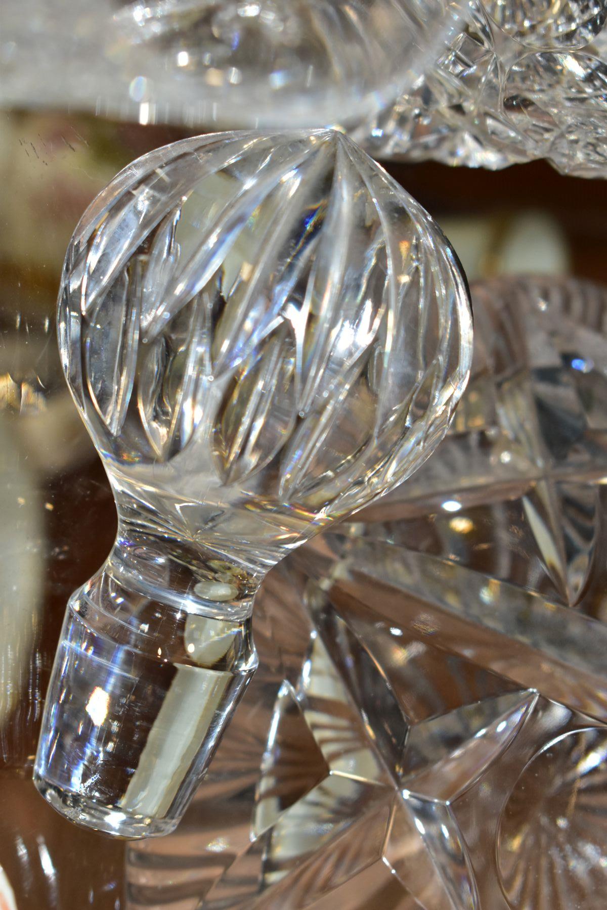 A BRIERCRYSTAL DECANTER OF CONICAL FORM, WITH STOPPER, height 29cm, together with four assorted - Bild 5 aus 7