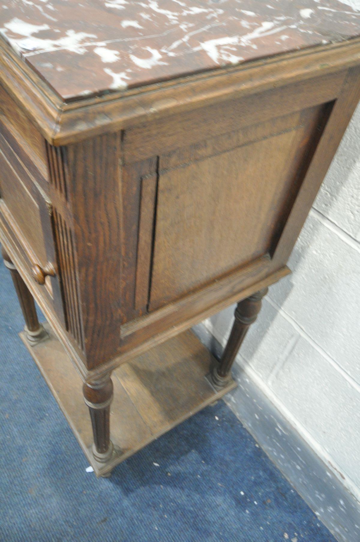 A FRENCH OAK POT CUPBOARD, with marble top, single drawer and cupboard door, and a ceramic interior, - Bild 6 aus 6