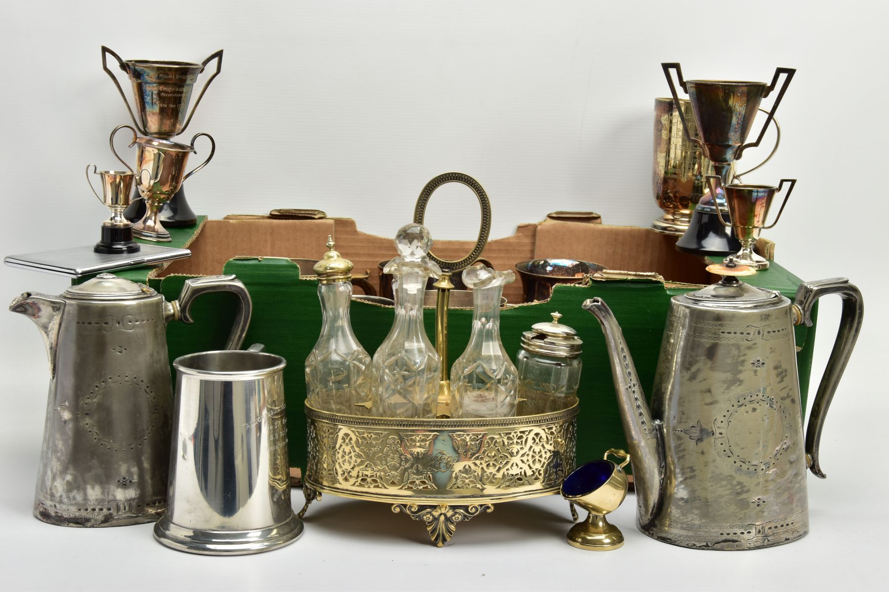 A BOX OF ASSORTED WHITE METAL WARE, to include a white metal teapot and matching coffee pot, a white