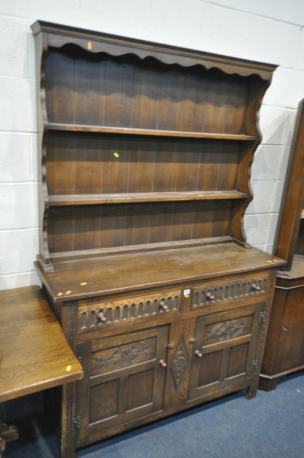 AN OAK DRESSER with a two tier plate rack and two drawers, width 130cm x depth 42cm x height 172cm x - Bild 3 aus 6