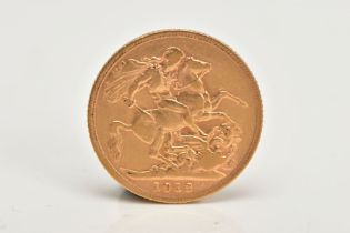 AN EARLY 20TH CENTURY FULL GOLD SOVEREIGN COIN, depicting George V dated 1918, gross weight 8.0