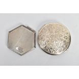 TWO MID 20TH CENTURY SILVER COMPACTS, the first of hexagonal design, hinged fitting, engine turned
