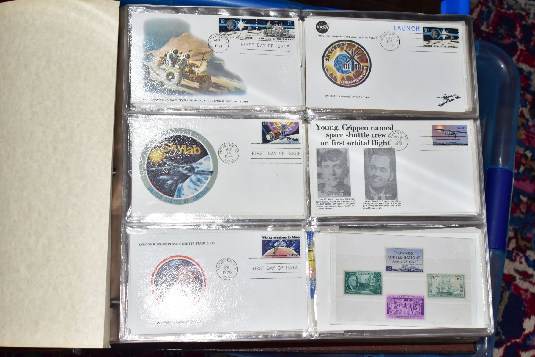 A LARGE COLLECTION OF FIRST DAY COVERS AND STAMP COVERS 1970'S - 1990'S, in two plastic containers - Bild 5 aus 8
