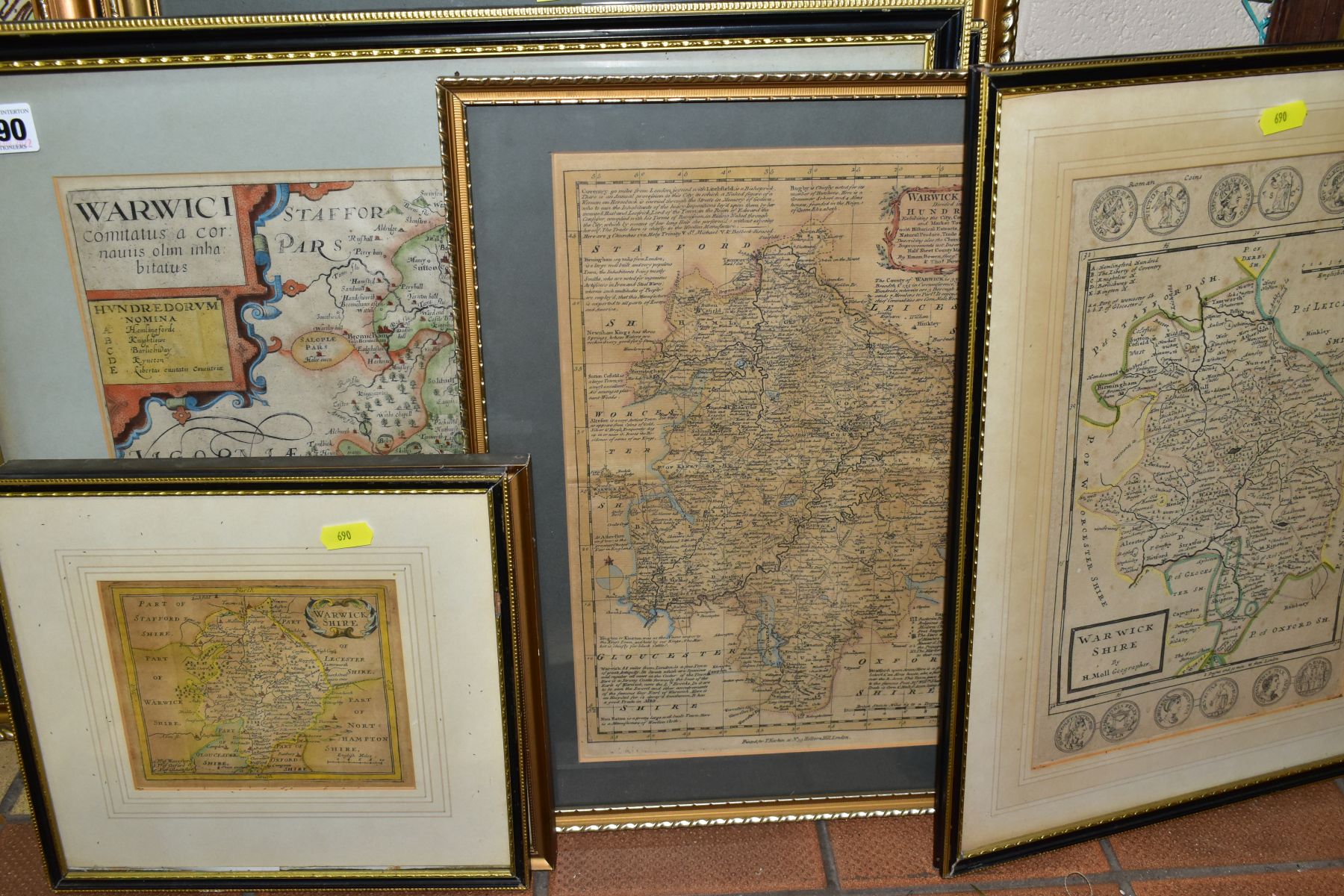 TWENTY ANTIQUE MAPS RELATING TO WARWICKSHIRE, to include Christopher Saxton 1576 amended 1603, - Bild 4 aus 7
