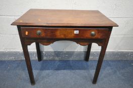 A GEORGIAN MAHOGANY SIDE TABLE, with a single frieze drawer, length 77cm x depth 47cm x height