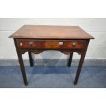 A GEORGIAN MAHOGANY SIDE TABLE, with a single frieze drawer, length 77cm x depth 47cm x height