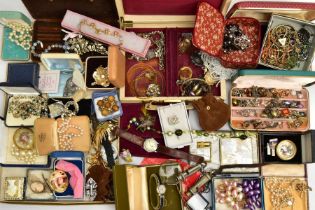 A BOX OF ASSORTED COSTUME JEWELLERY AND OTHER ITEMS, to include small jewellery boxes, beaded