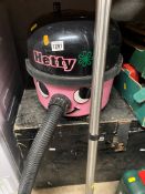A NUMATIC HETTY VACUUM CLEANER (PAT pass, working but foot pad damaged)
