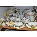 A GROUP OF CERAMICS, to include a thirty four piece Royal Worcester Evesham/Evesham Vale part dinner