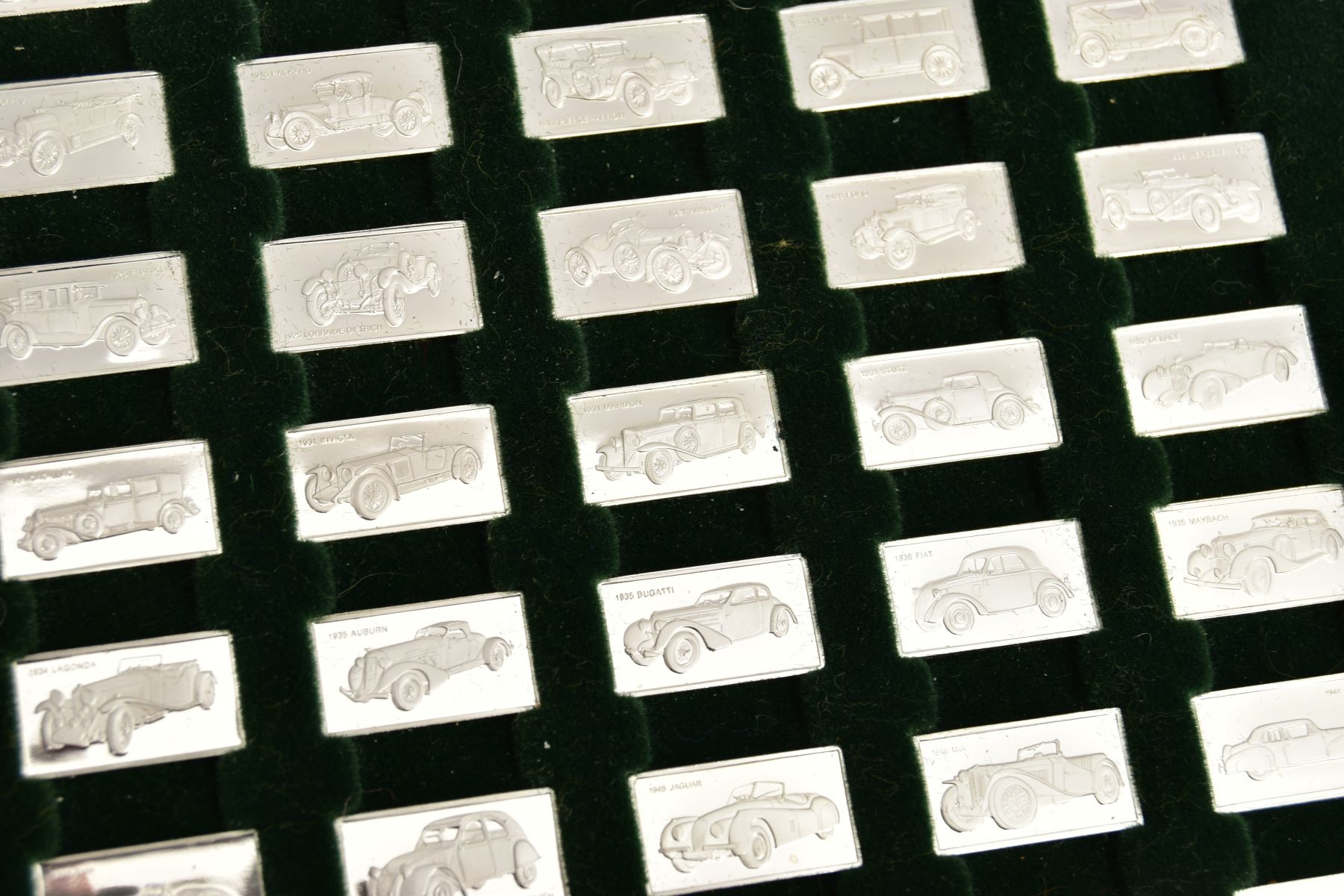 THE 100 GREATEST CARS SILVER MINIATURE COLLECTION, a complete cased set of miniature silver bars - Bild 5 aus 7