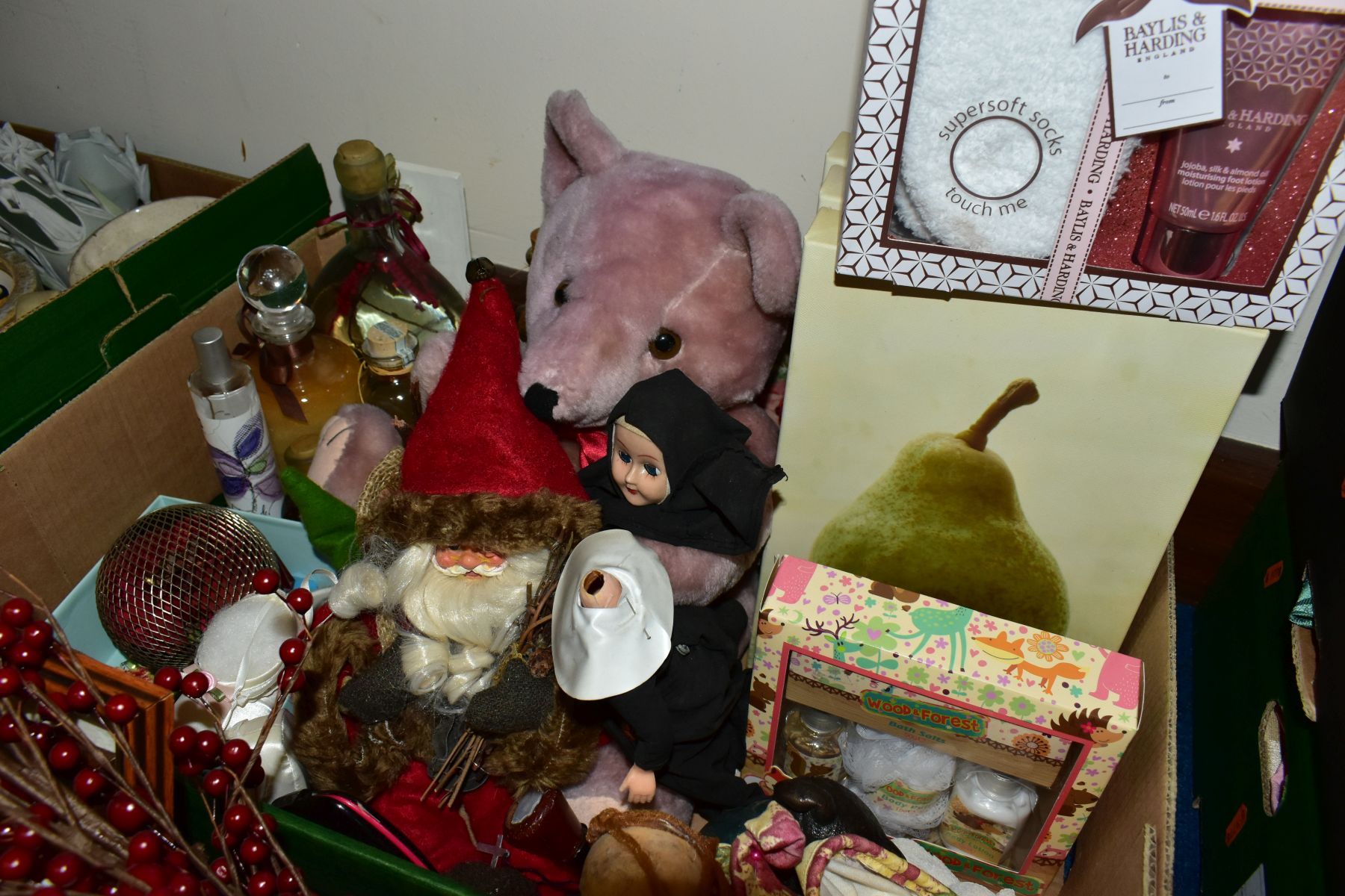 SIX BOXES CONTAINING A MIXTURE OF ORNAMENTS, board games, photo frames, dolls, soft toys and plant - Image 7 of 8