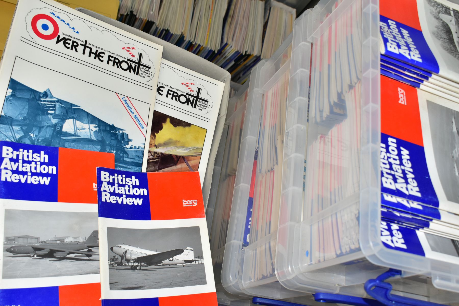 AIRCRAFT & MISCELLANEOUS PUBLICATIONS, fifteen small boxes containing a collection of Aircraft - Bild 2 aus 2